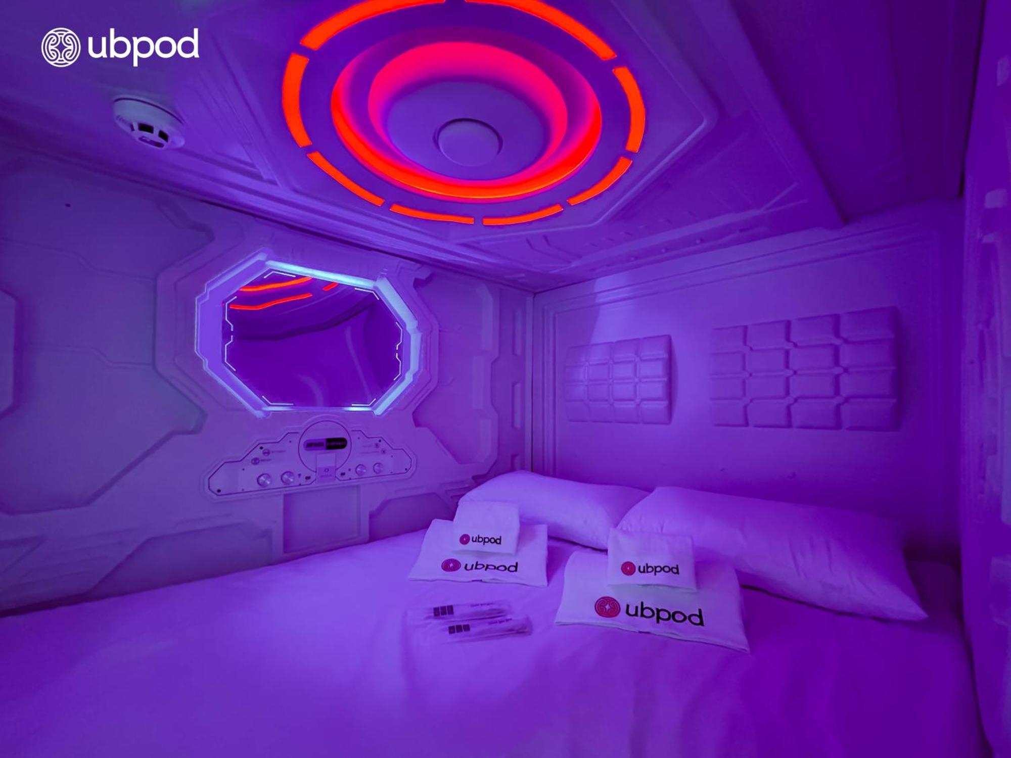 אולן בטור Ubpod- The First Capsule Hotel In Mongolia מראה חיצוני תמונה