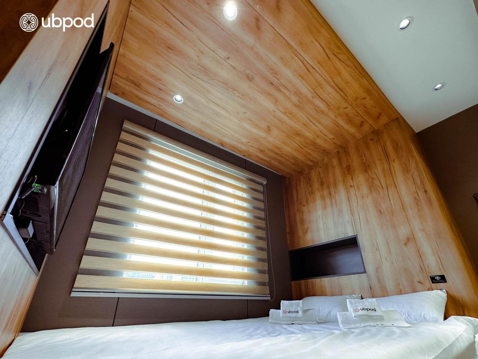 אולן בטור Ubpod- The First Capsule Hotel In Mongolia מראה חיצוני תמונה